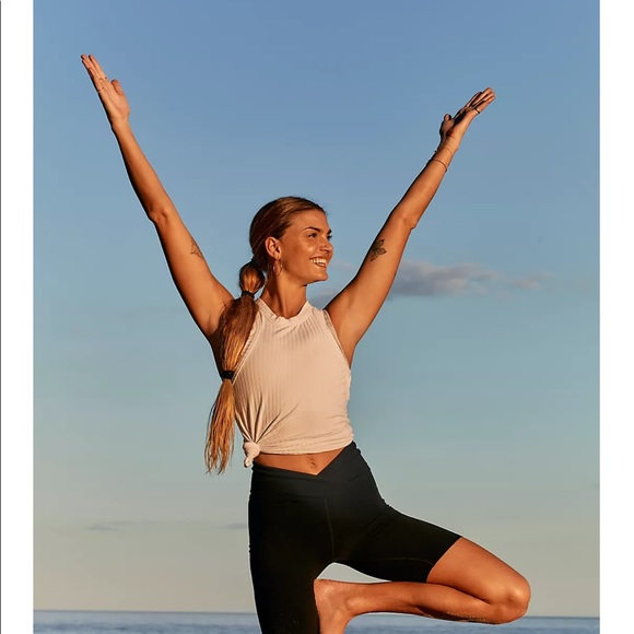 Free People Take Everywhere Army Green Tank - Picture 3 of 11